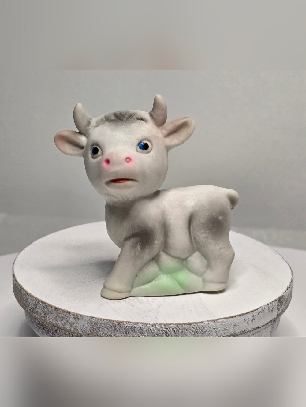 Vintage 1971 Reliance Products Corp. Small Rubber Cow Squeaky Toy Made in Taiwan